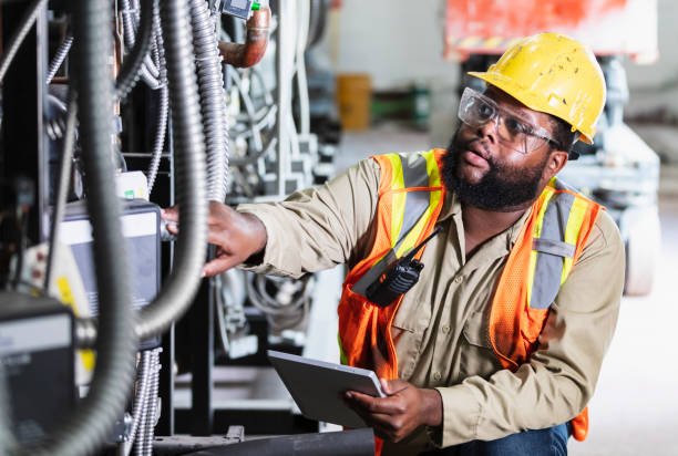 Best Affordable Emergency Electrician  in Parsons, TN